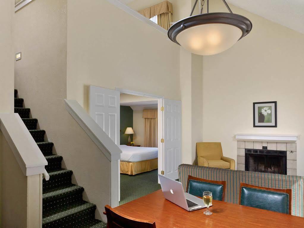 Sonesta Es Suites Cleveland Westlake Bagian luar foto